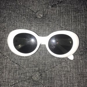 Unisex Aesthetic white clout goggles never worn
